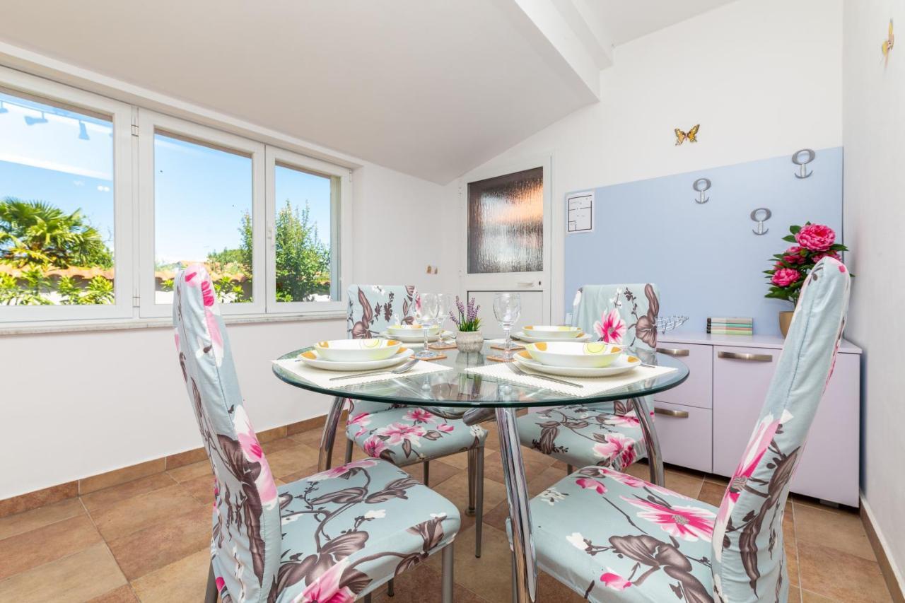 Malinsummer Apartments Малинска Екстериор снимка