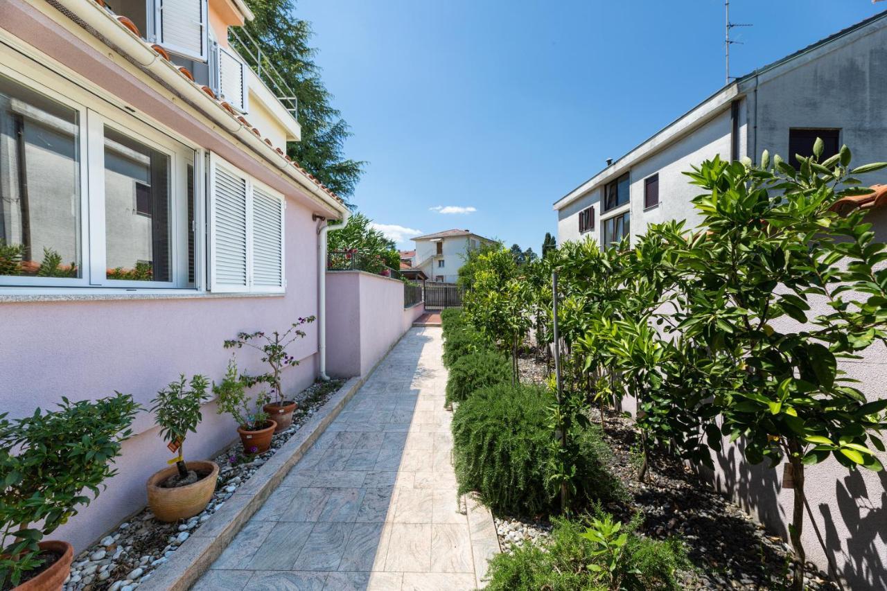 Malinsummer Apartments Малинска Екстериор снимка